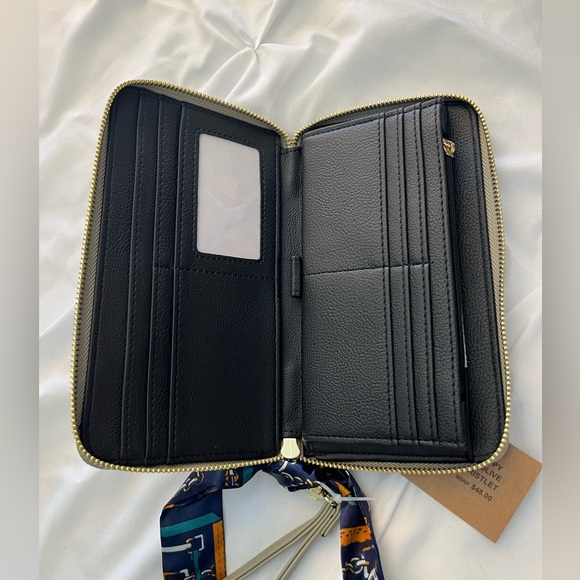 Steve Matted Olive Green Zip Around Wristlet Wallet Only NWT - Picture 3 of 4